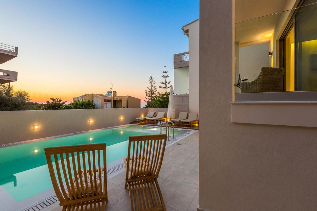 Villa Amelia I Free 9 Seater Mini Van & Pool Калатас Екстер'єр фото