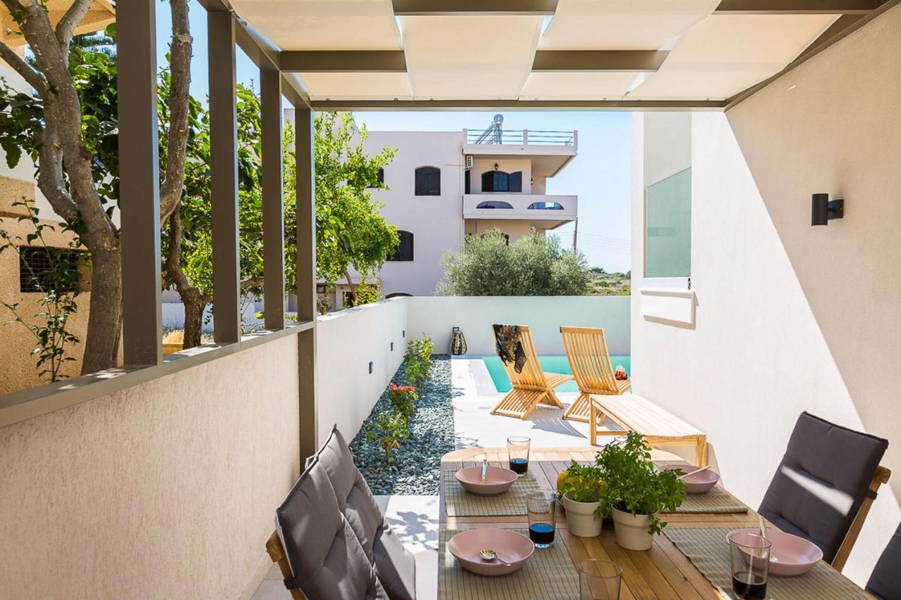 Villa Amelia I Free 9 Seater Mini Van & Pool Калатас Екстер'єр фото